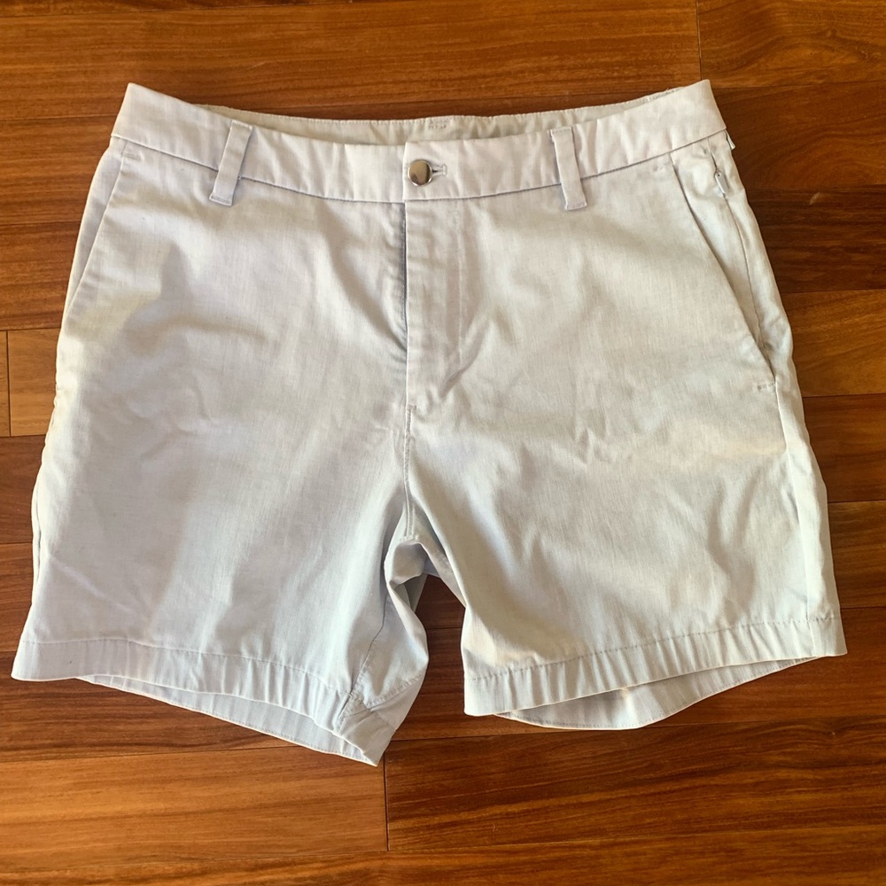 New Lululemon ABC classic-fit Short 6” inseam (Color is like a Gray Blue)
